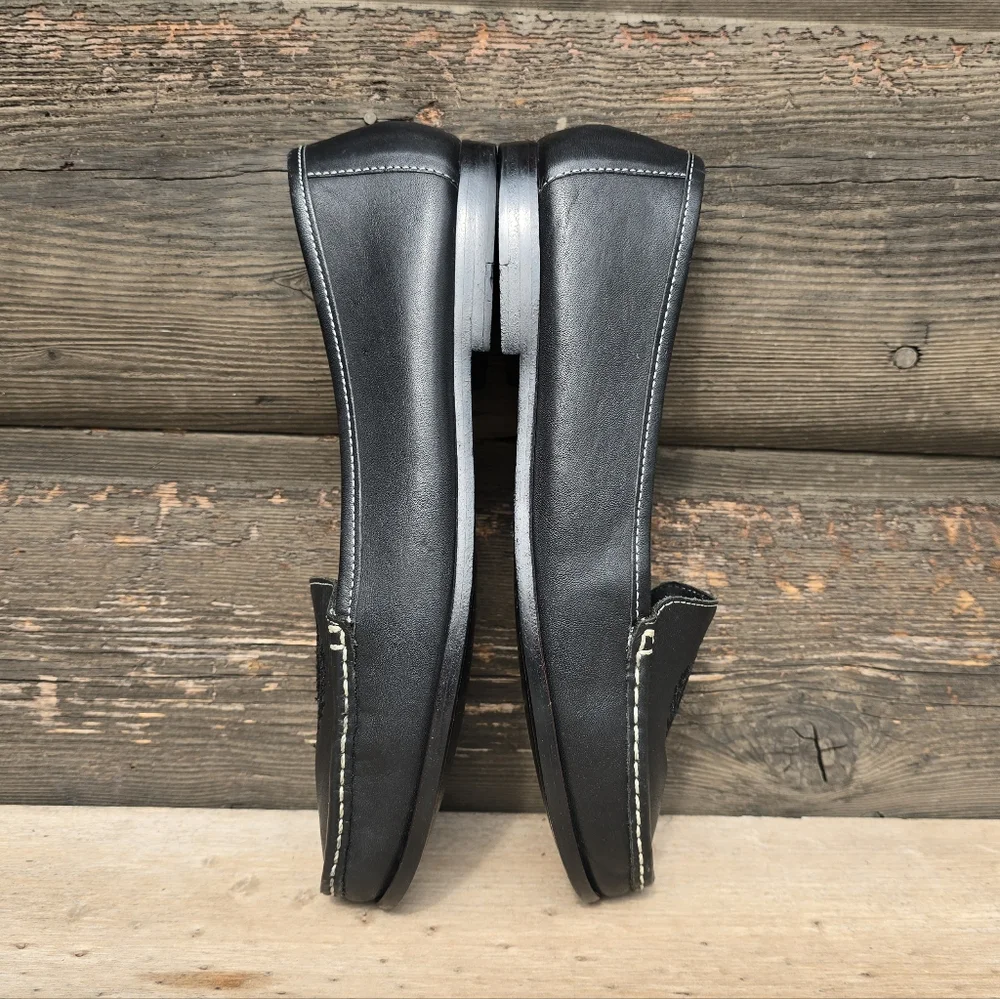 Liz Claiborne 90s Preppy Minimalist Black Leather Crest Comfort Loafers 8.5M